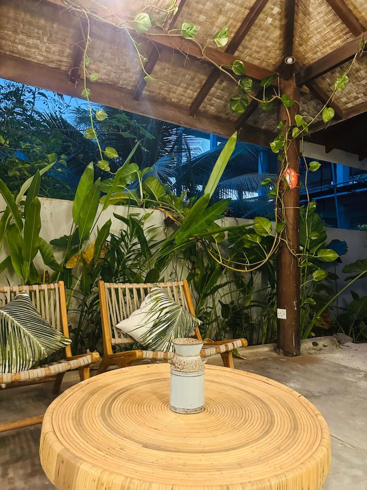 Hotel Thundi Sea View Fulidhoo Exterior foto