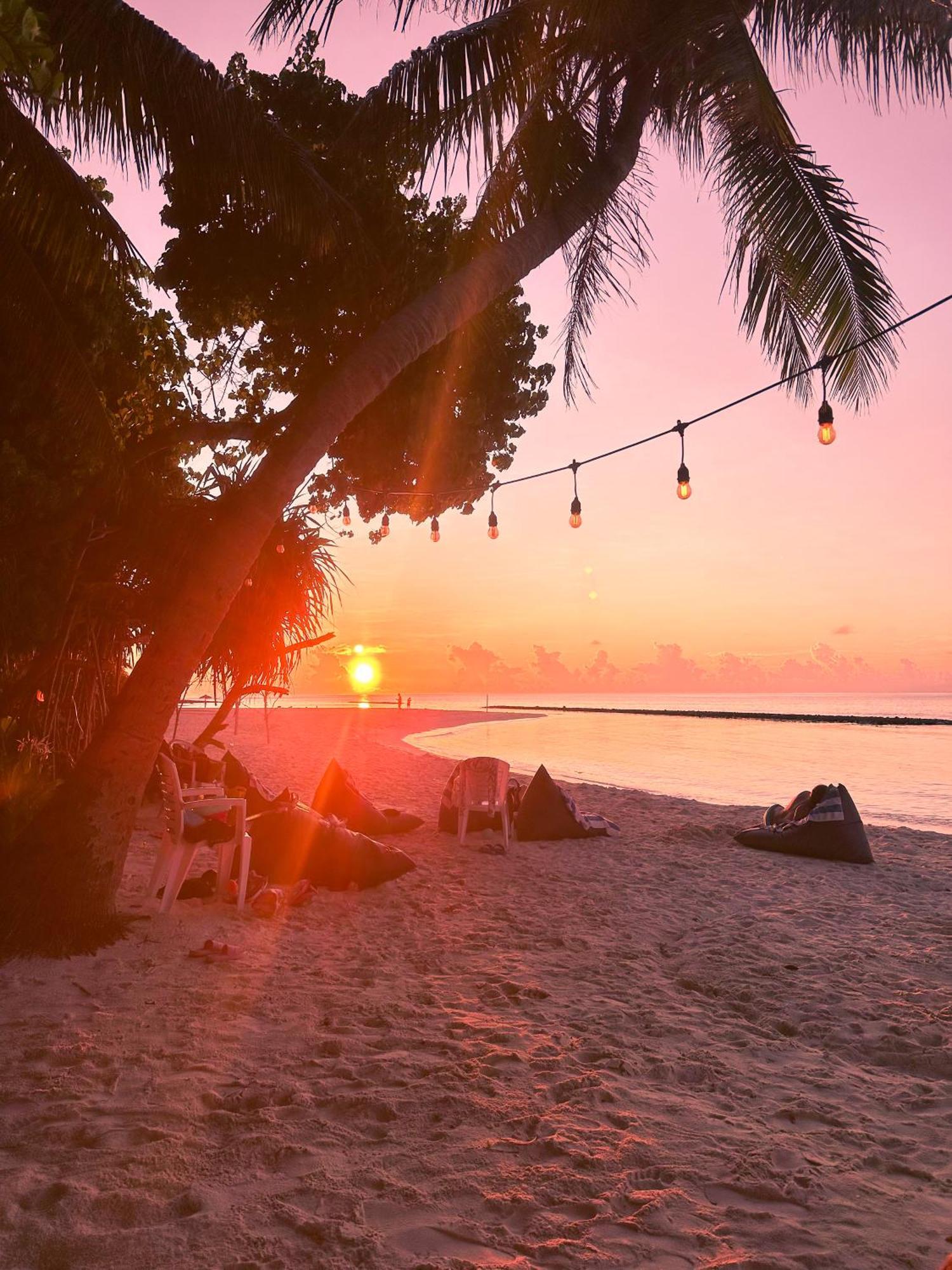 Hotel Thundi Sea View Fulidhoo Exterior foto