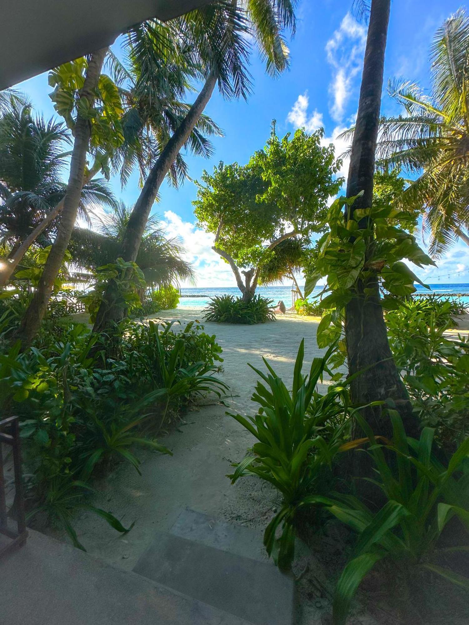 Hotel Thundi Sea View Fulidhoo Exterior foto